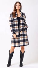 Load image into Gallery viewer, Saltwater Luxe Nolin Jacket Natural Plaid
