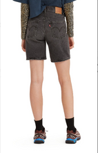 Load image into Gallery viewer, Levis 501 Mid Thigh Shorts
